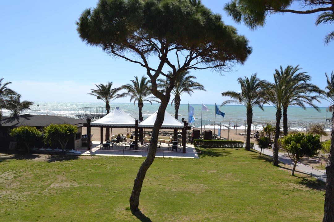 Weg zum Strand Papillon Ayscha