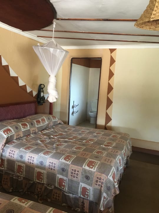 Zimmer Hotel Amboseli Sopa Lodge