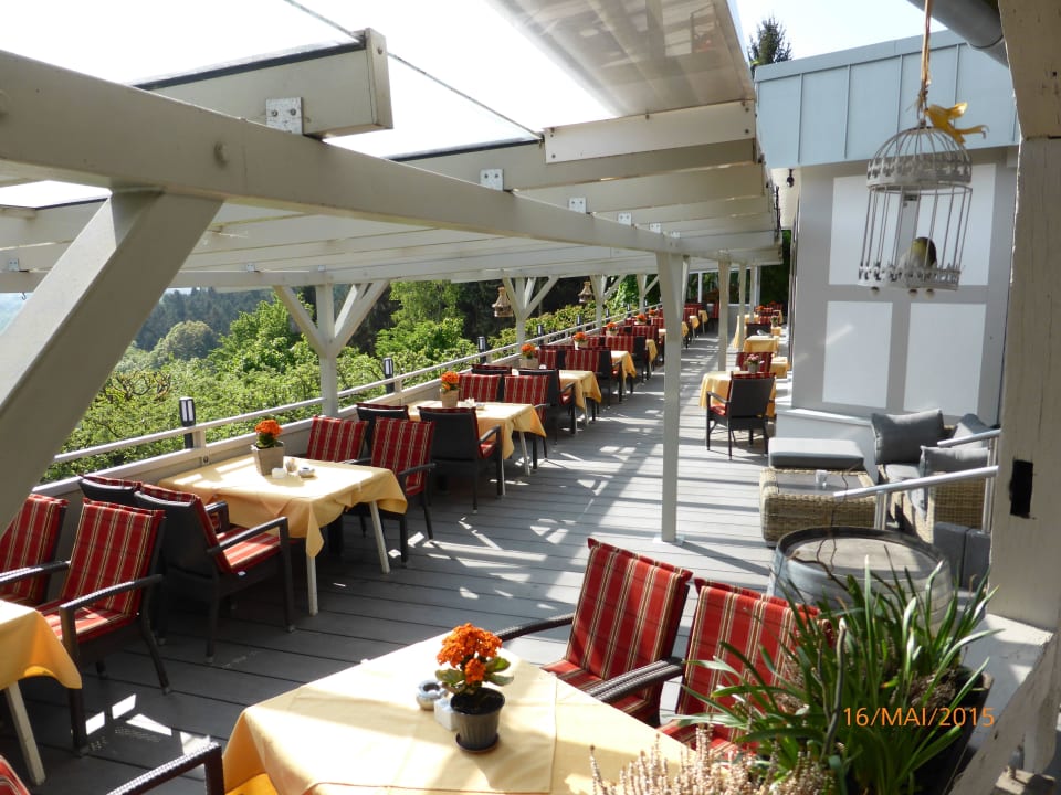 "Blick auf die Terrasse" Romantik Hotel Ahrenberg (Bad ...