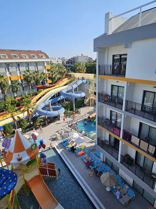 Pool Hane Family Resort