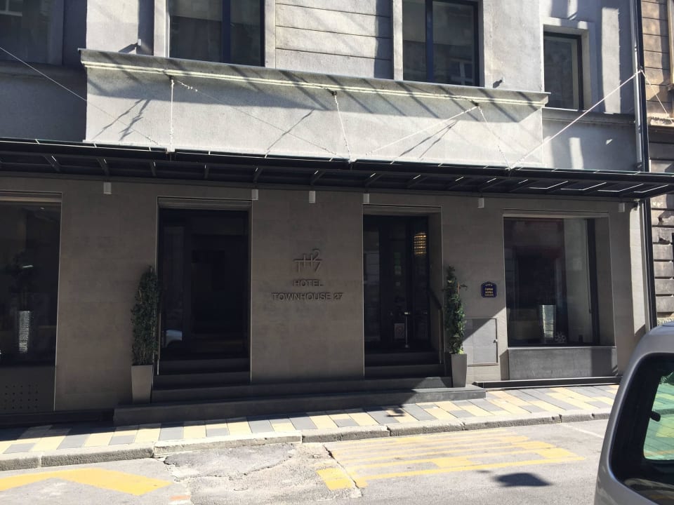Eingang Hotel Townhouse 27