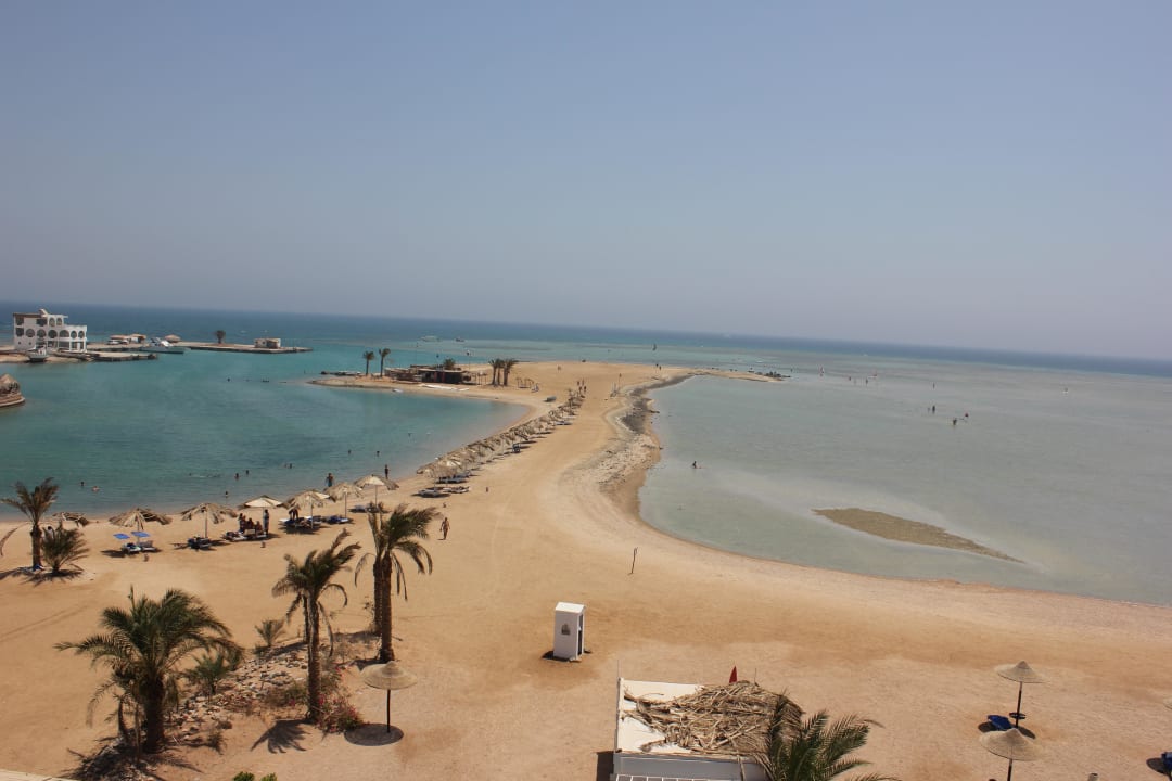 Linker Bereich ist zum schwimmen geeignet JAZ Aquamarine Resort