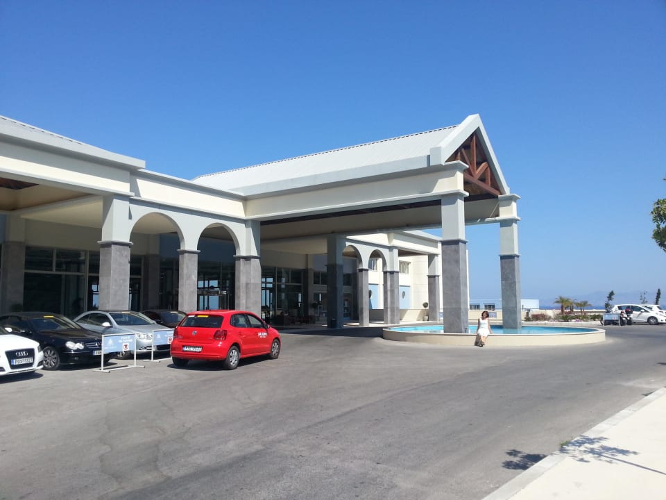 Hoteleingang Atrium Platinum Luxury Resort Hotel & Spa