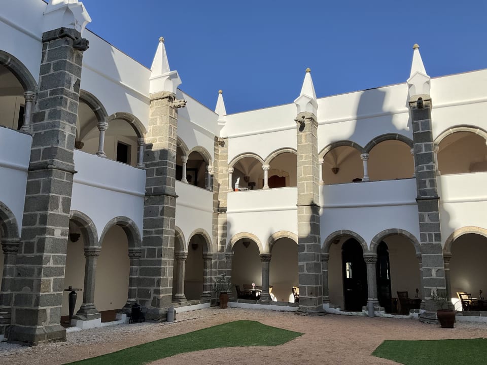 Außenansicht Convento do Espinheiro Hotel & Spa