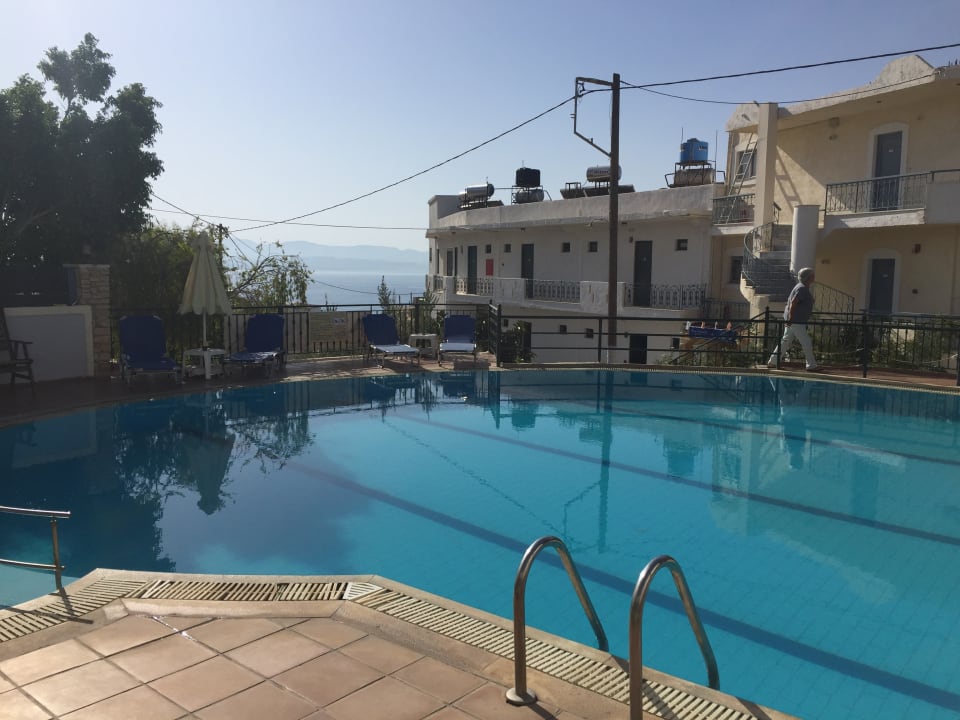 Pool Ariadne Apartments