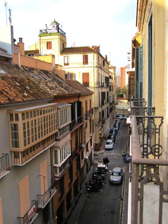 Blick vom Balkon im 3.Stock Hotel Atarazanas