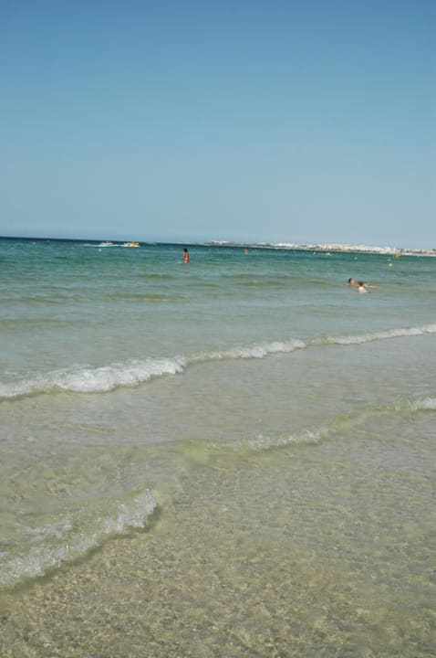Tolles Meer - so klar Ruspina Beach Resort