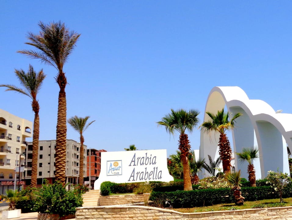 Hoteleinfahrt Arabia Azur Resort