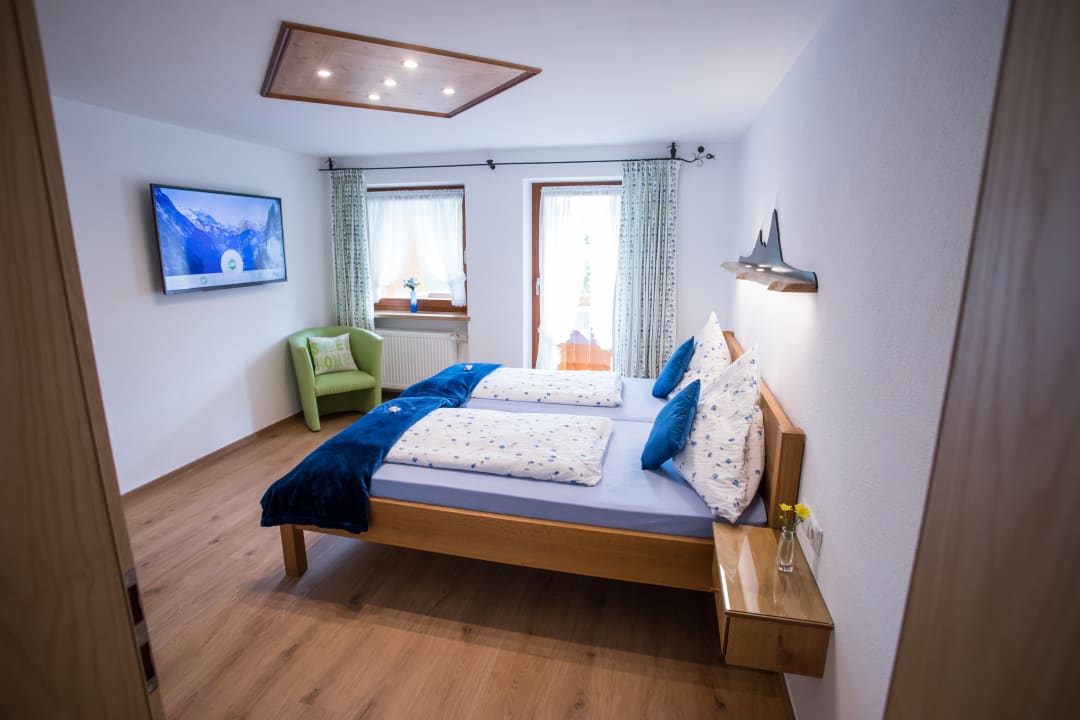 Zimmer Gästehaus Göllblick