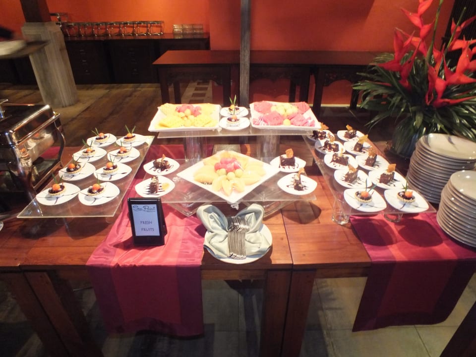 Private Dinner The Fair House Beach Resort