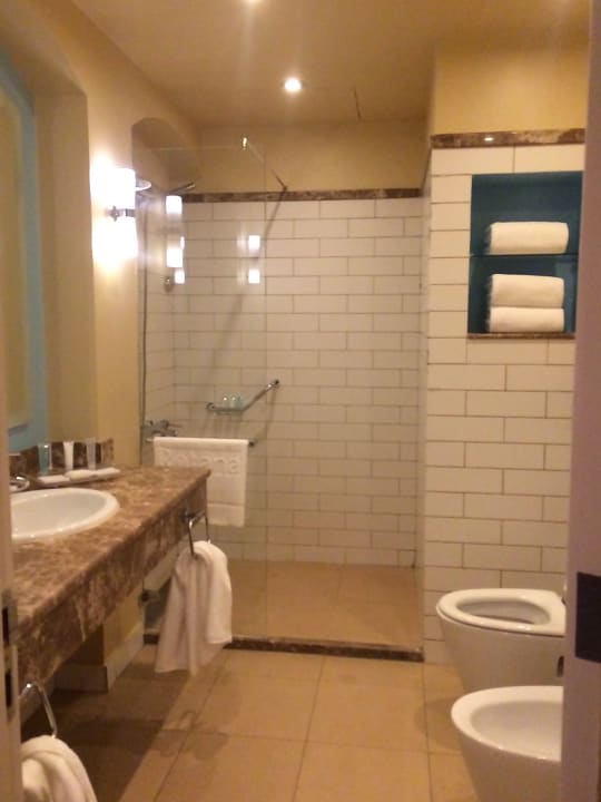 Zimmer The Cove Rotana Resort