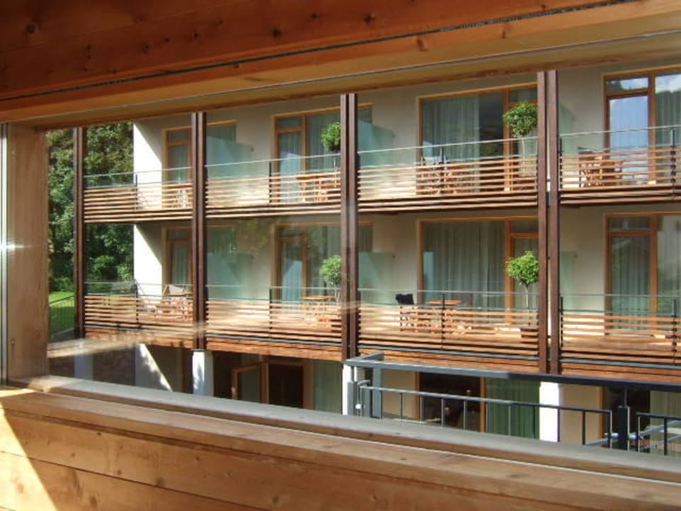 Blick zum Neubau Hotel Schwarzschmied