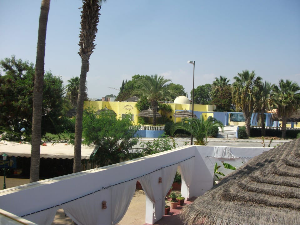 Blick zum Brauhaus Hotel Nesrine