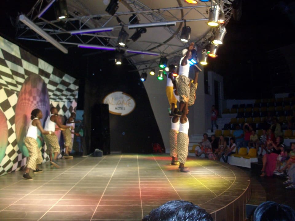 Show  Profi Tänzer Alaiye Resort & Spa