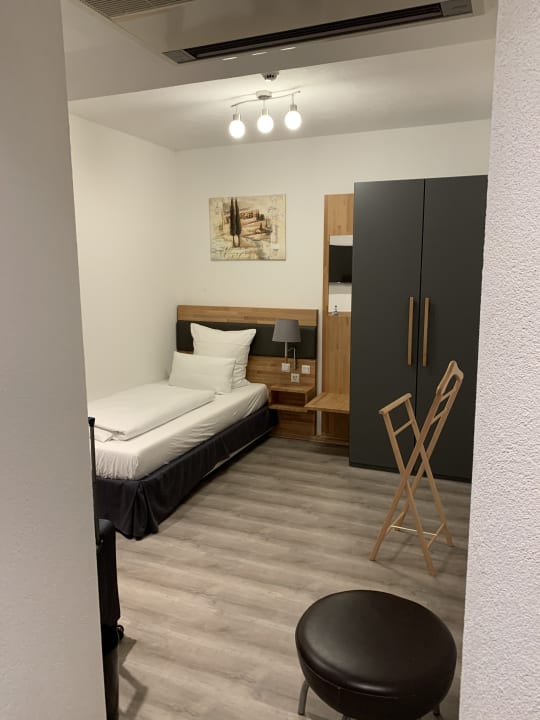 Zimmer Hotel in Laisen