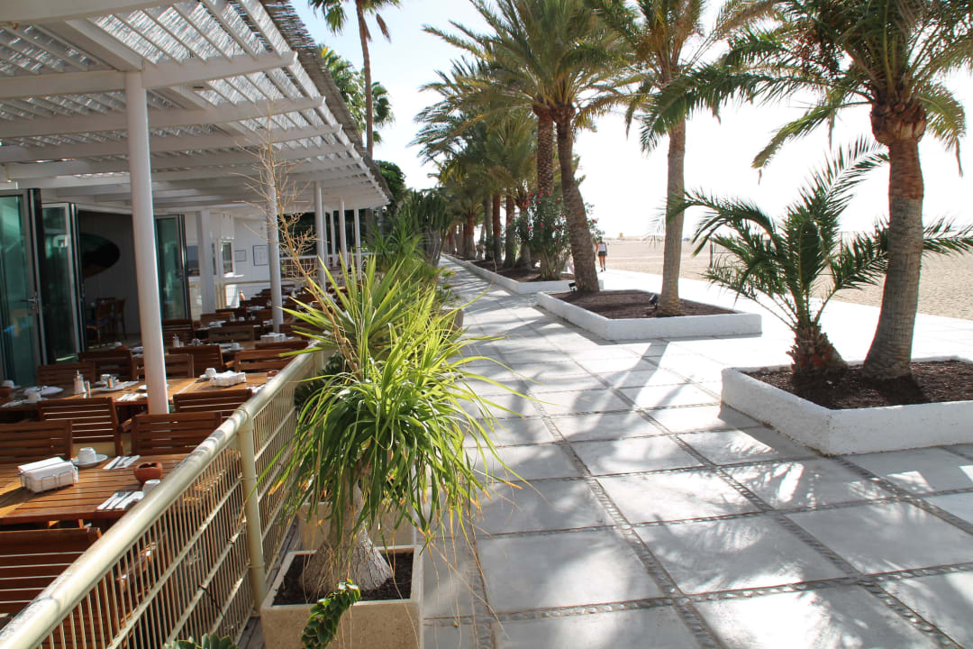 Außenbereich zum Meer des Club`s ROBINSON JANDIA PLAYA