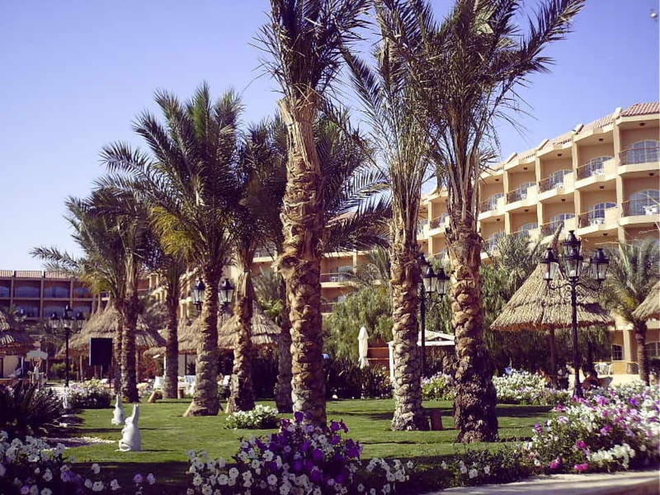 Gartenseite Siva Grand Beach