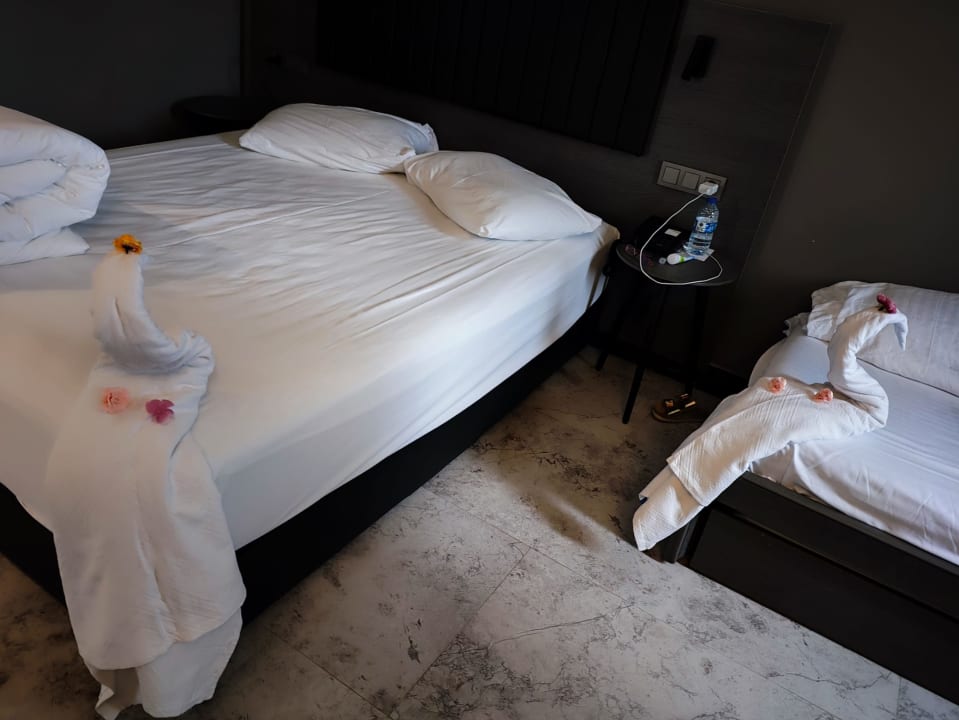 Zimmer Adora Hotel & Resort