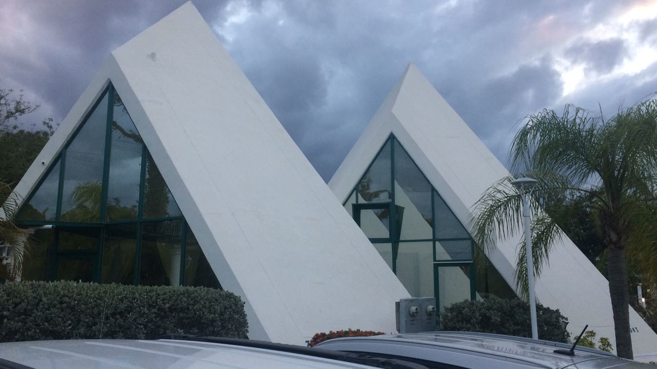 Außenansicht Pyramids in Florida