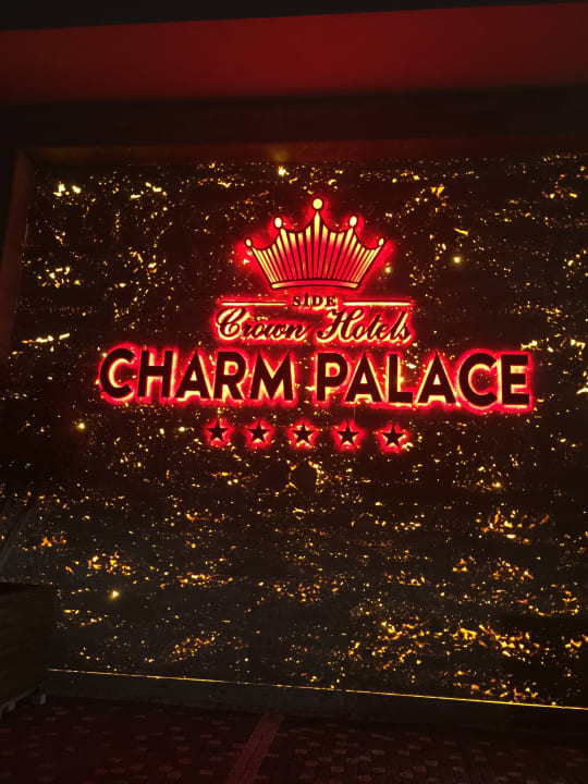 Sonstiges Well Palace Side