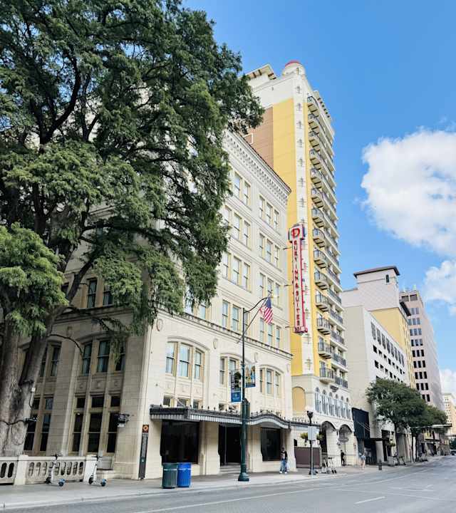 Außenansicht Drury Inn & Suites Riverwalk San Antonio