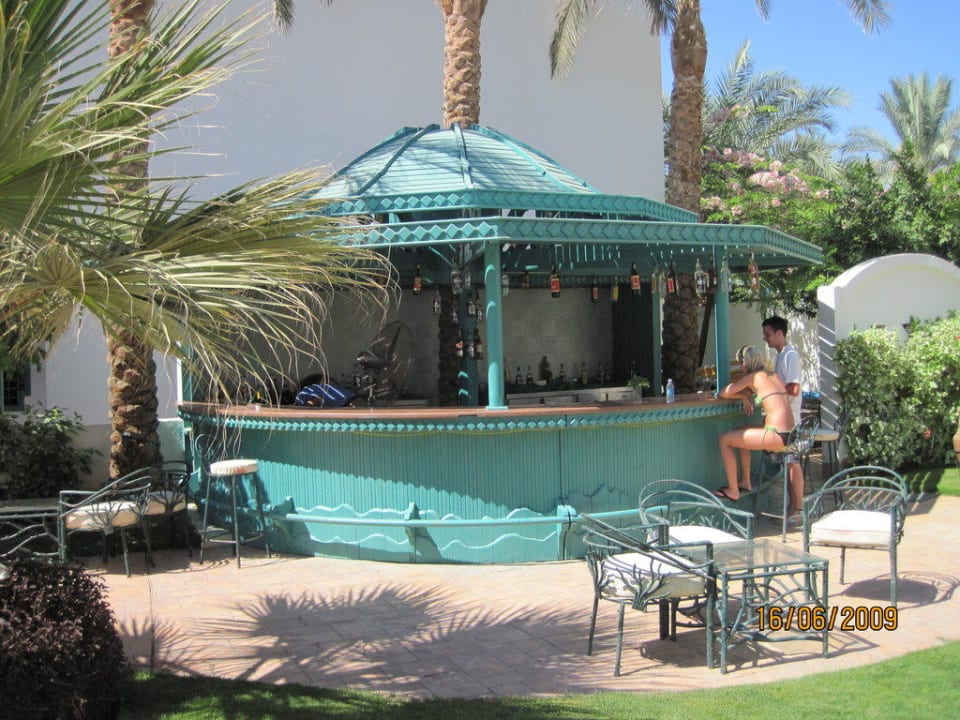 Bar Hotel Falcon Hills