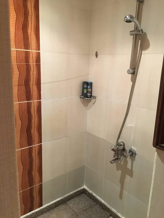 Dusche  im Zimmer 464 Pickalbatros Alf Leila Wa Leila Resort - Neverland Hurghada
