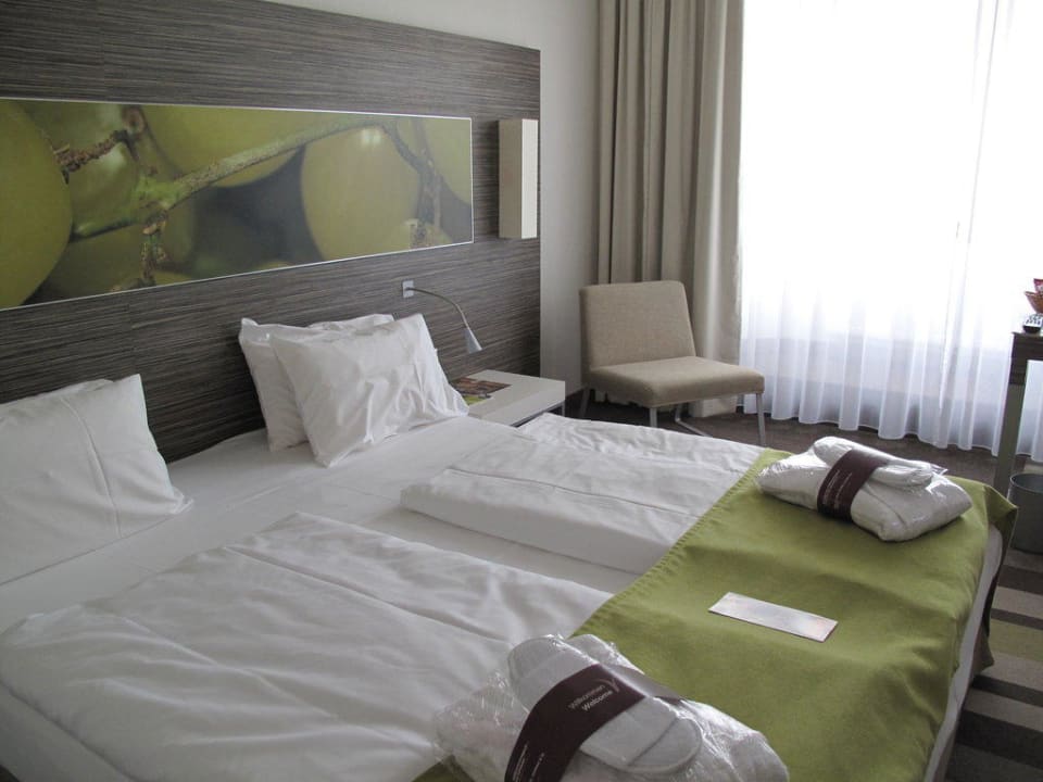 Blick ins Zimmer Hotel Mercure Koblenz
