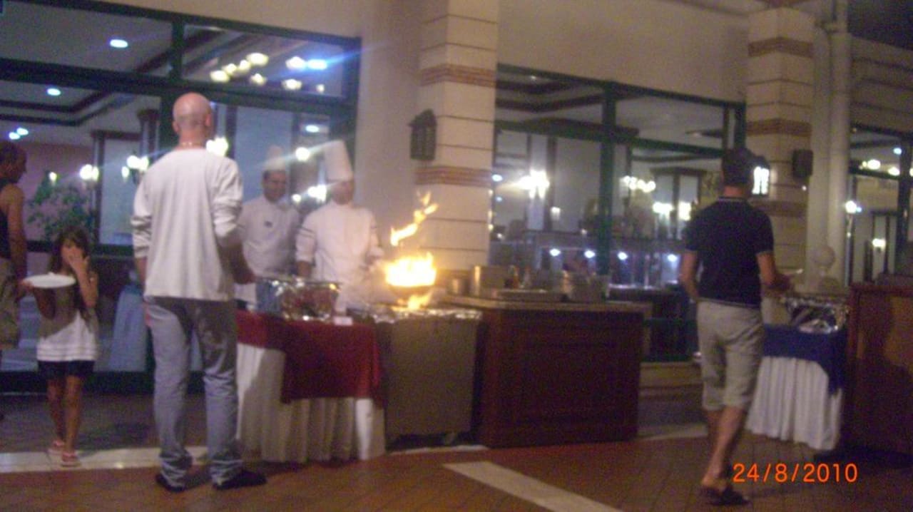 Abwechslungsreiche Kost, auch asiatisch Salamis Bay Conti Resort Hotel & Casino