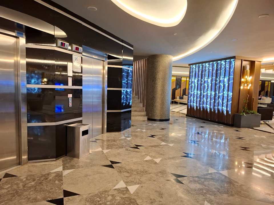 Lobby Arnor de Luxe Hotel & Spa