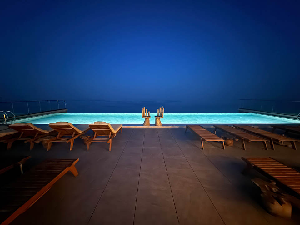 Pool GRIFID Vistamar