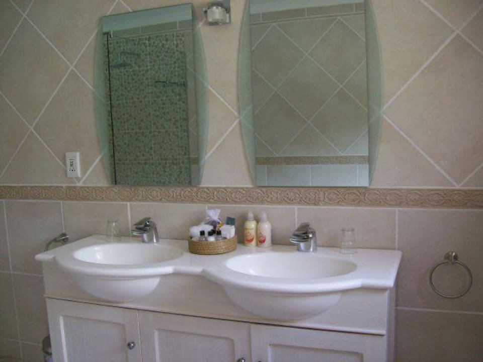 Badkamer Helderberg view kamer Hottentots View Guesthouse
