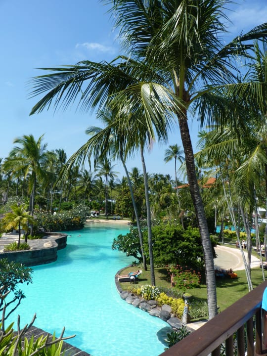 Pool The Laguna A Luxury Collection Resort & Spa