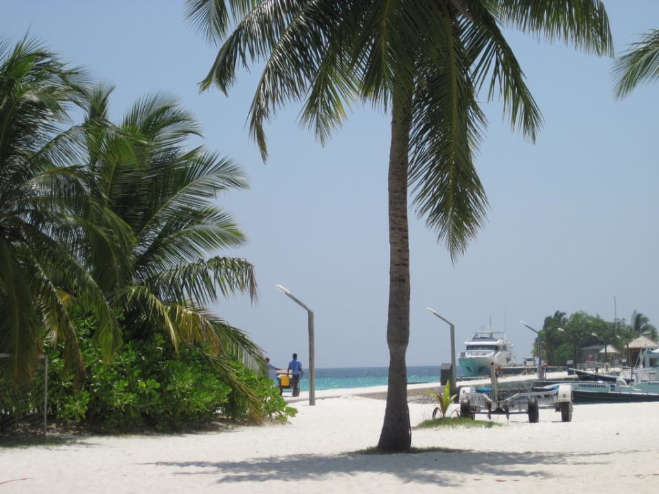 Blick aus der Akiri Bar Kuredu Island Resort & Spa