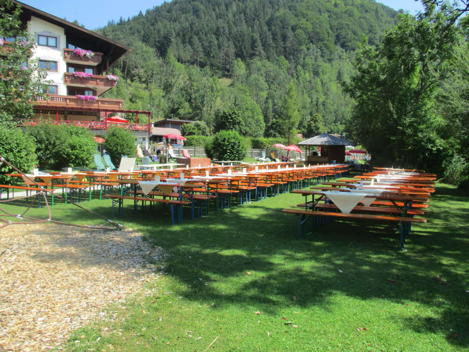 Gestuhlt für den Grillabend Hotel Bellevue am See