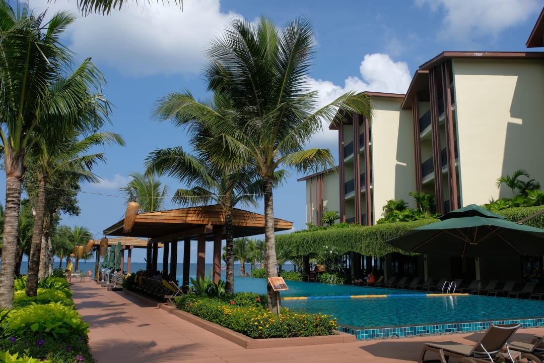 Pool Dusit Princess Moonrise Beach Resort