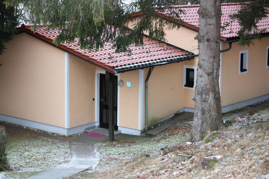 Eingangsbereich des Bungalows Sonnenwald Hotel