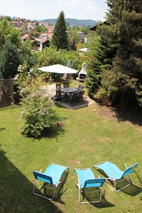 Gartenanlage Villa Relax - Ferienwohnungen mit Hallenbad & Relaxgarten