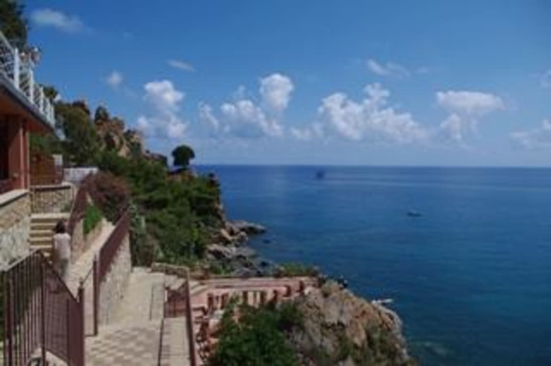 Abgang zum Meer Hotel Kalura