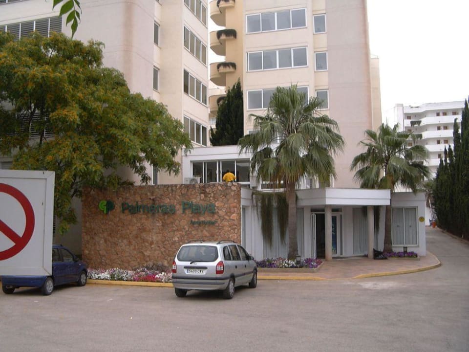 Hoteleingang Protur Palmeras Playa Aparthotel