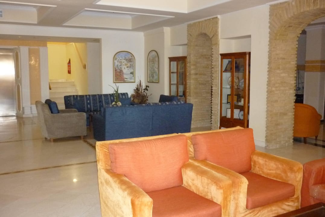 Lobby Hotel Crithoni's Paradise