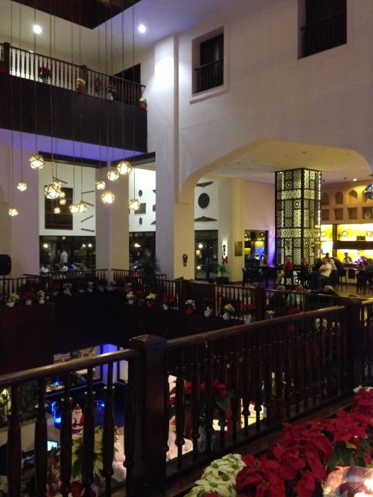 Blick Richtung Lobbybar Steigenberger Aqua Magic