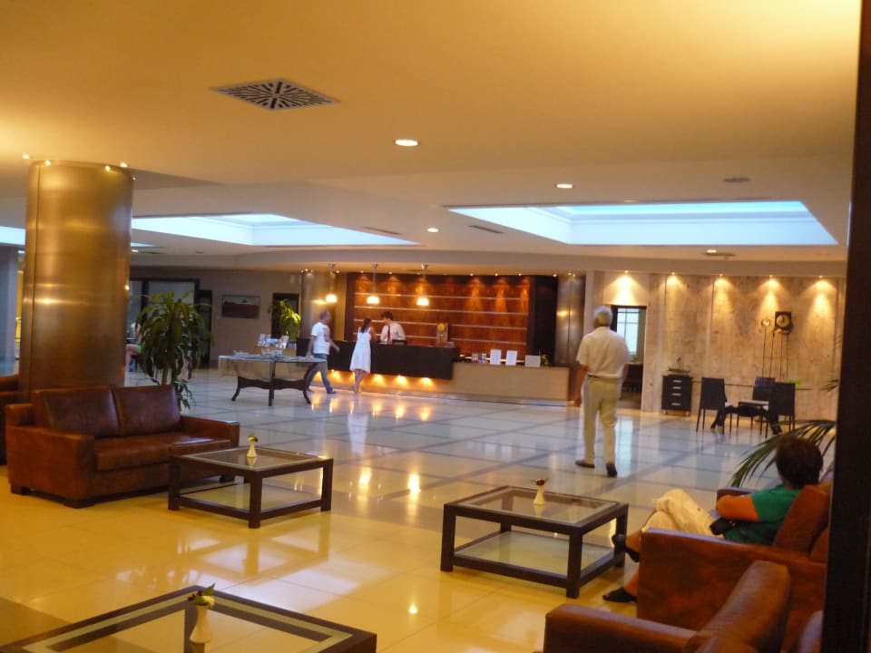 Rezeption und Lobby Atlantica Marmari Palace