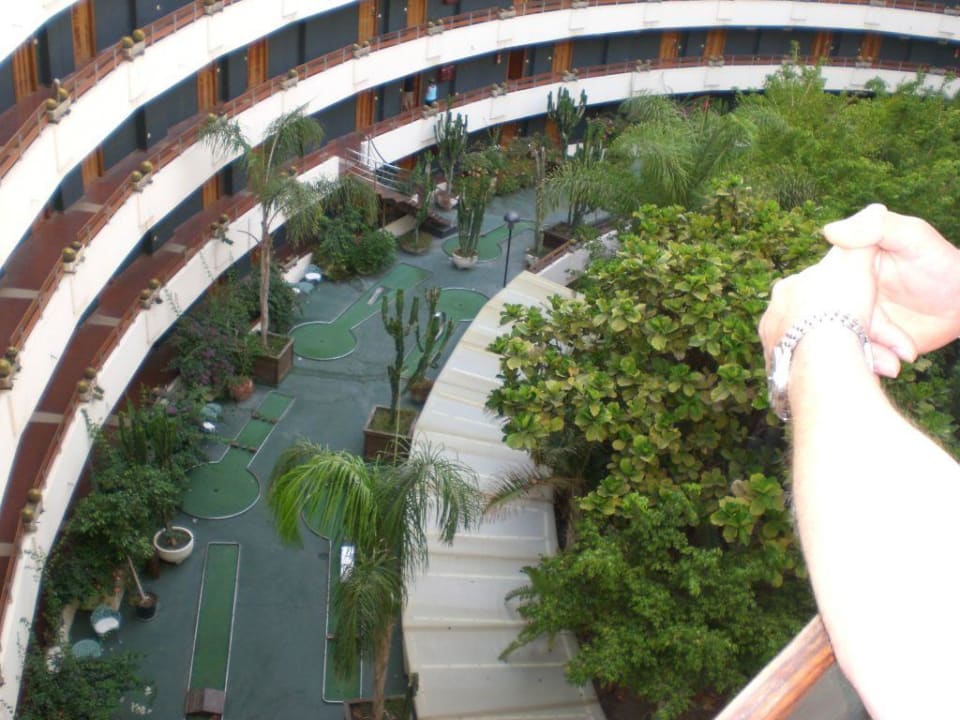 Innenhof Bull Escorial & Spa