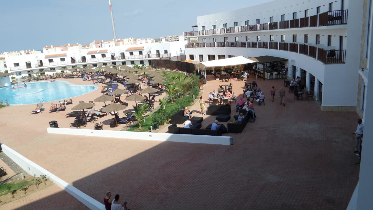 LobbyPool rechts, mit PianoBar Meliá Dunas Beach Resort & Spa