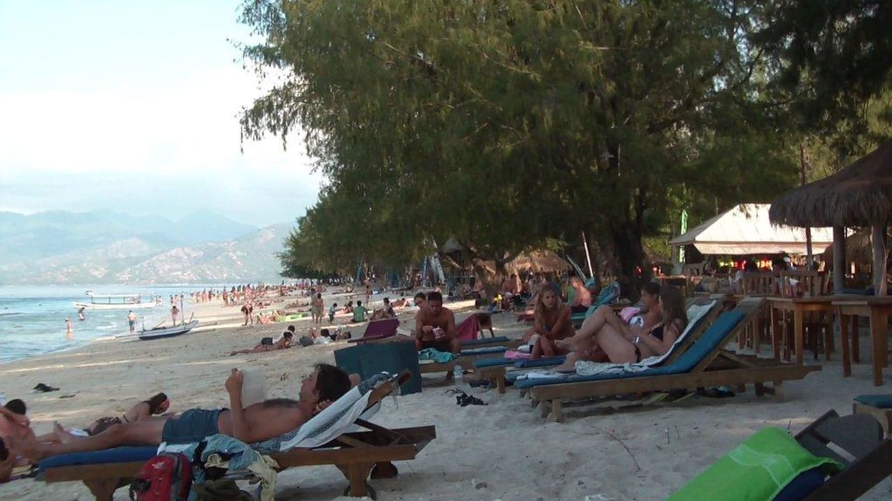 Strand vor Bale Sampan Bale Sampan Bungalows