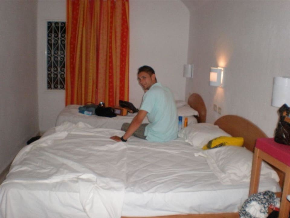 1 Teil Familienzimmer Samira Club