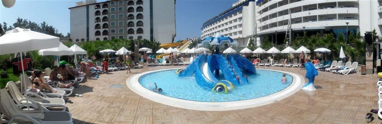 Panorama Kinderpool August 14 Dizalya Palm Garden