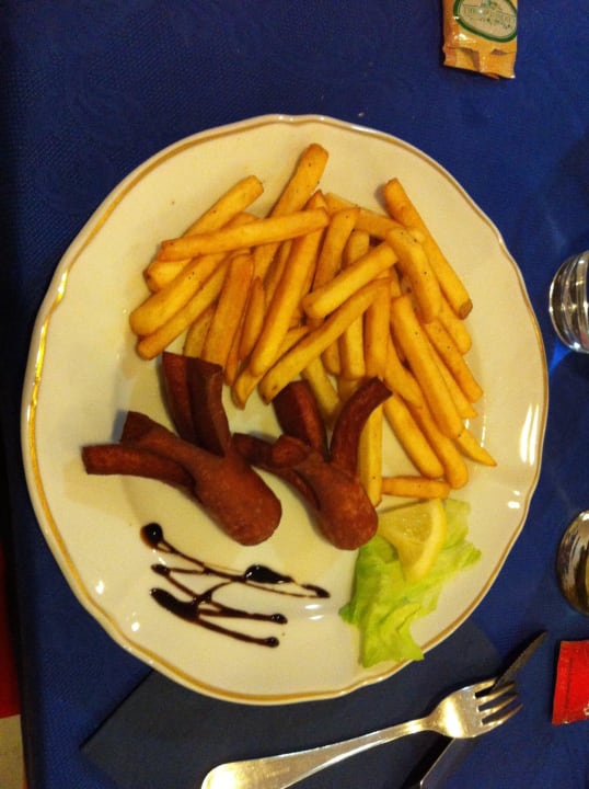 Hauptgericht: Würstl mit Pommes B&B Hotel Affi Lago di Garda
