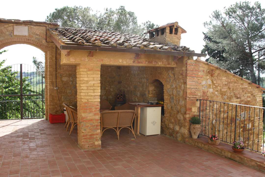 Kühlschrank mit Wein u Bier für die Gäste Agriturismo I Pini